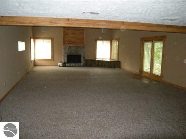 2011 North Jacobson Road Suttons Bay, MI 49682 - Photo 6 of 12 1698113-5.JPG
