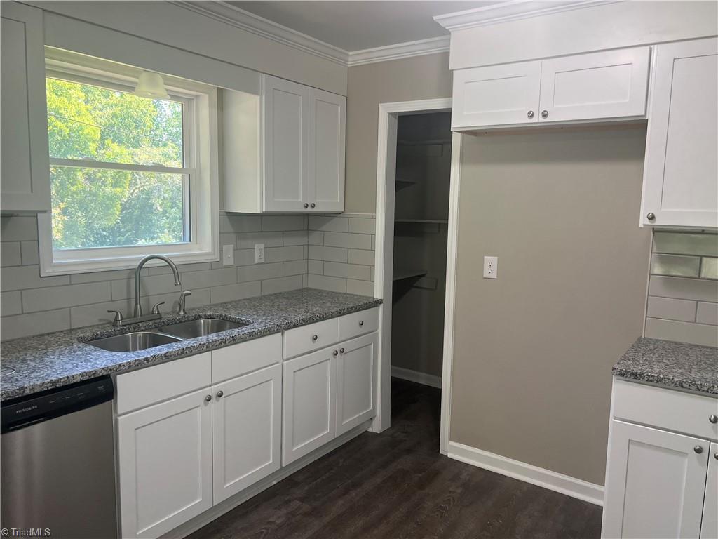529 Phillips Road Lexington, NC 27295 - Photo 3 of 22 Gallery Image 3