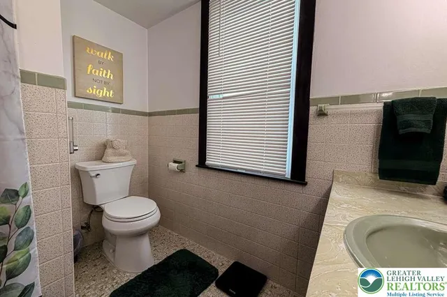 $479,900 | 2610 26th Street Southwest, Allentown, PA 18103