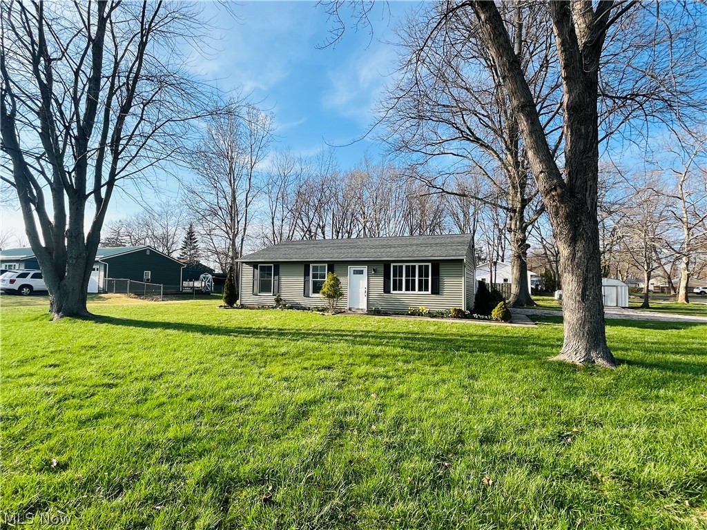 7063 Lake Road Madison, OH 44057 - Photo 2 of 42