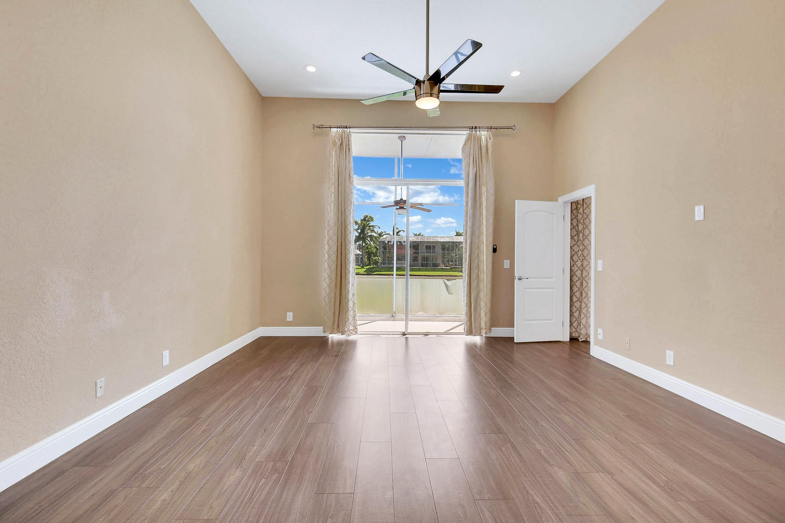 10832 Tea Olive Lane Boca Raton, FL 33498 - Photo 12 of 19 12_Image_10_of_20_mls