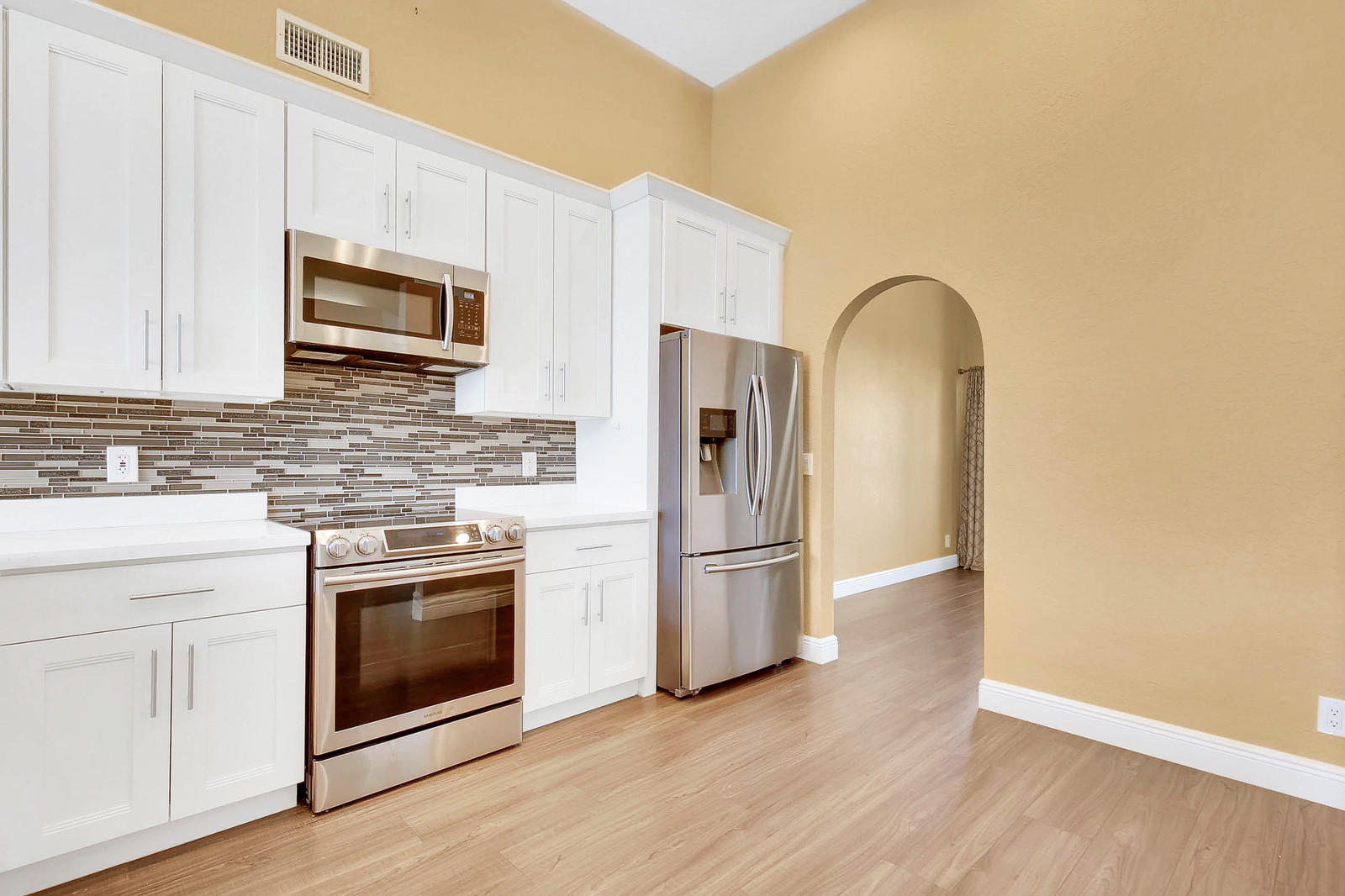 10832 Tea Olive Lane Boca Raton, FL 33498 - Photo 9 of 19 09_Image_8_of_20_mls