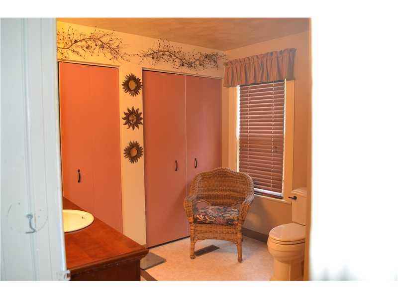 51 Old Mill Road Freeport, PA 16229 - Photo 15 of 25 Full Bath.