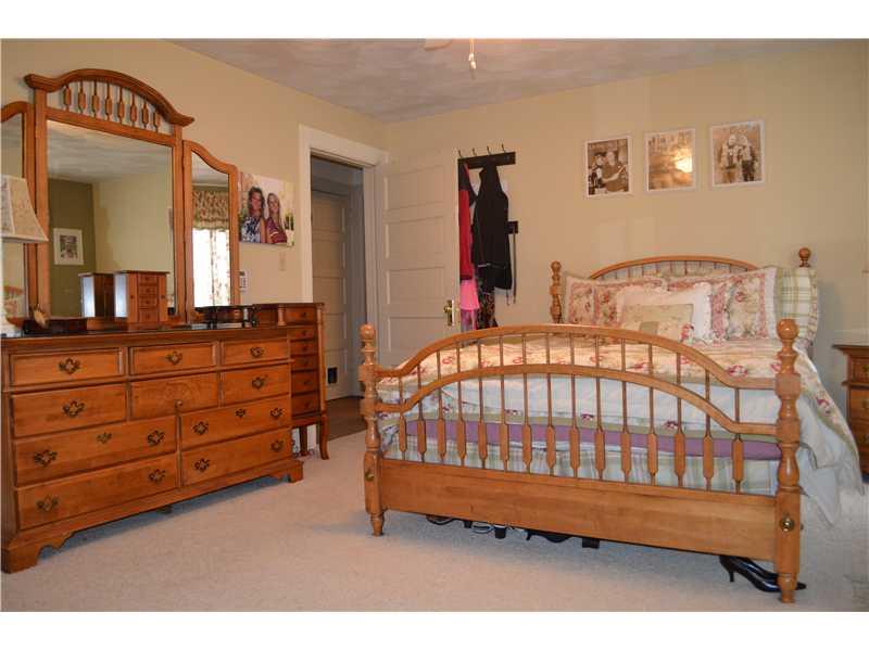 51 Old Mill Road Freeport, PA 16229 - Photo 17 of 25 Master Bedroom.