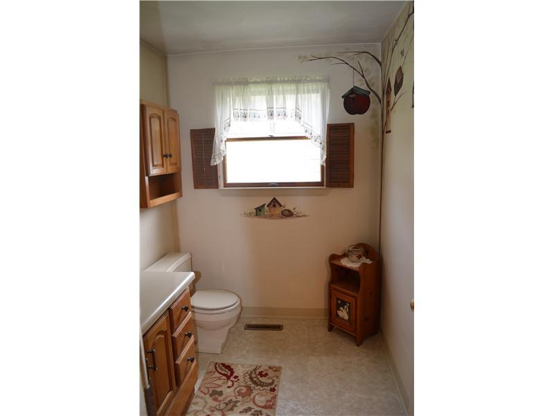 51 Old Mill Road Freeport, PA 16229 - Photo 7 of 25 Partial Bath.