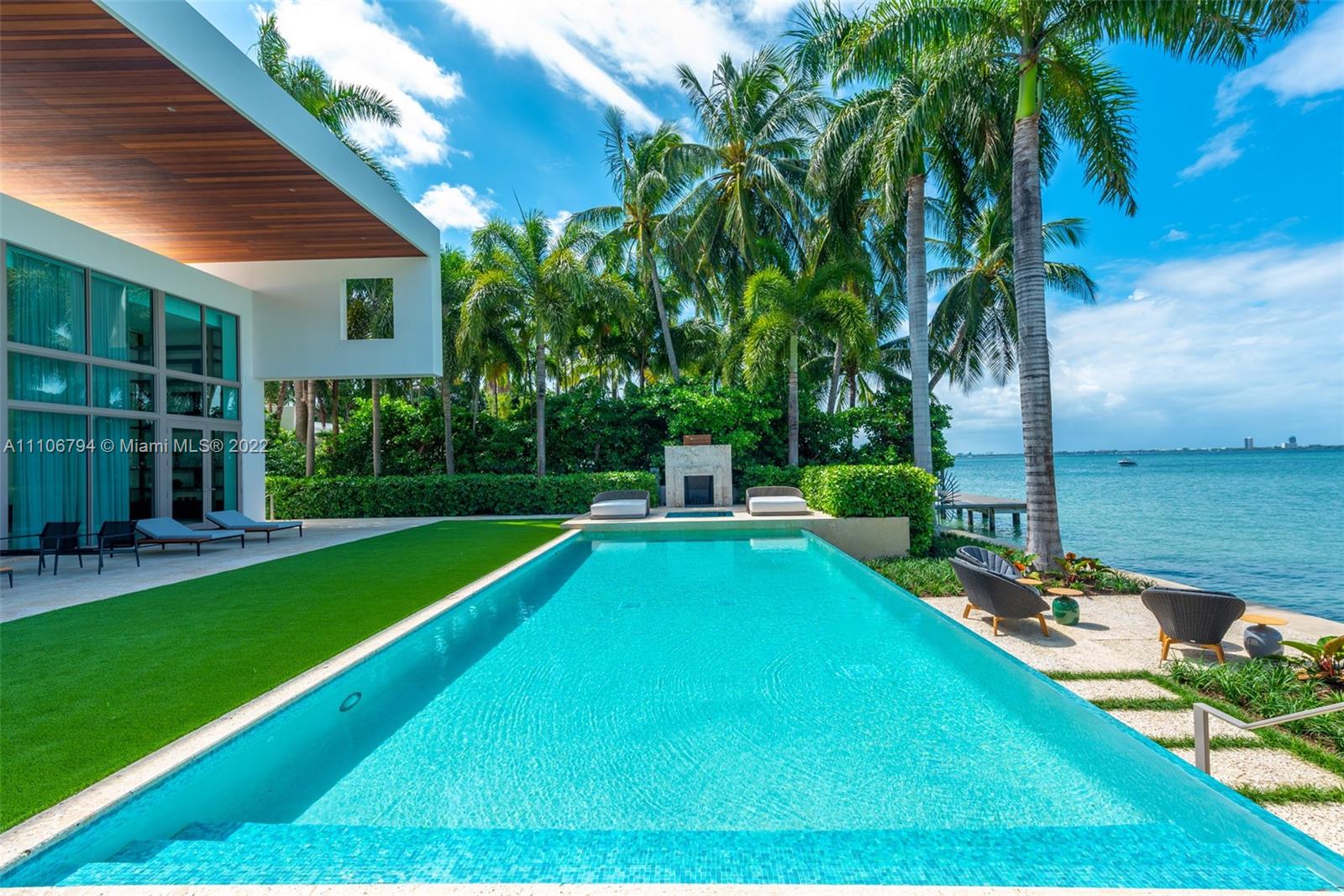 6396 North Bay Road Miami Beach, FL 33140 - Photo 11 of 12