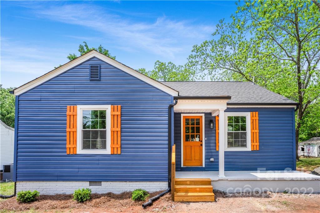 704 Kings Road Shelby, NC 28150 - Photo 1 of 24 Gallery Image 1