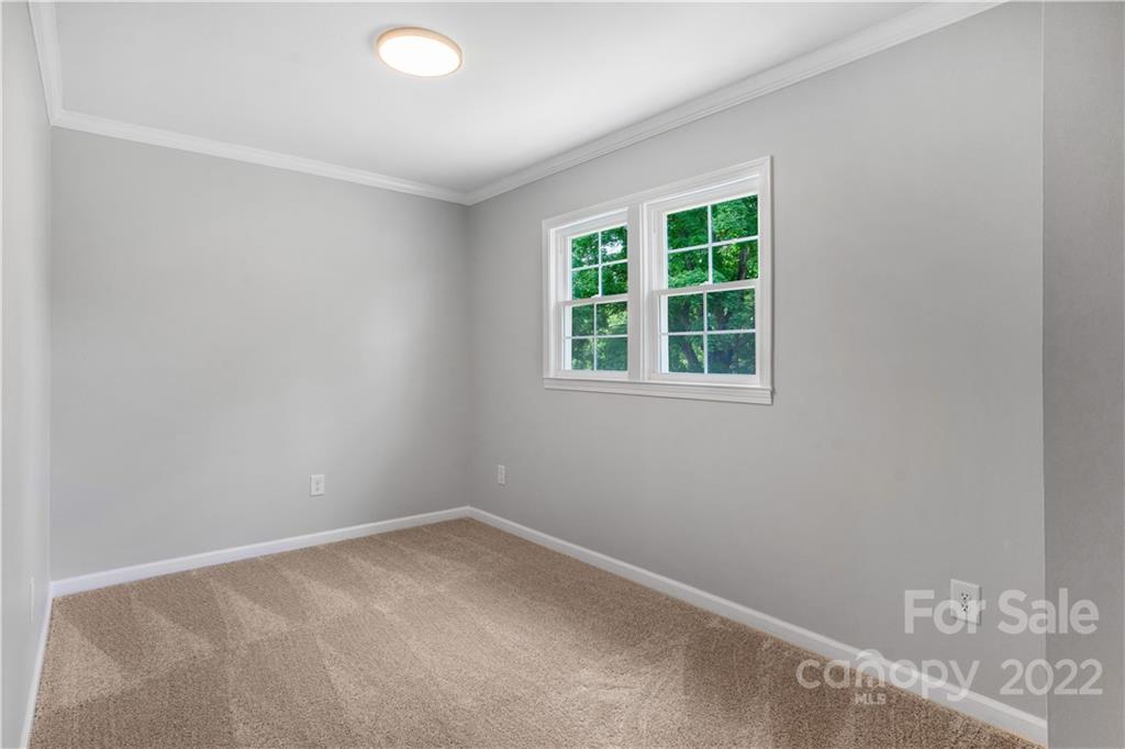 704 Kings Road Shelby, NC 28150 - Photo 13 of 24 Gallery Image 13