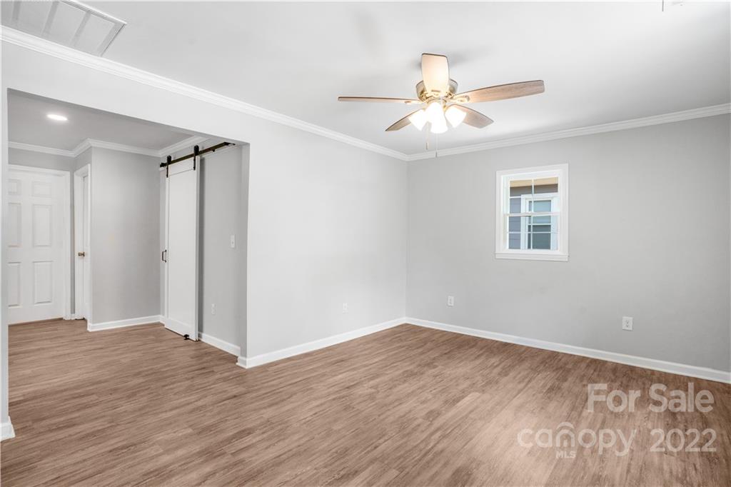 704 Kings Road Shelby, NC 28150 - Photo 9 of 24 Gallery Image 9
