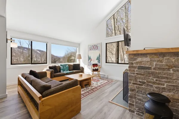 $659,900 | 25 Ravine Lane, Unit 3, Lincoln, NH 03251