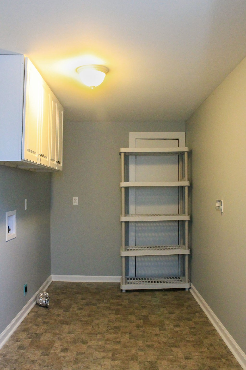 288 Clubbs Road Portland, TN 37148 - Photo 15 of 48 a view of an empty room with a window