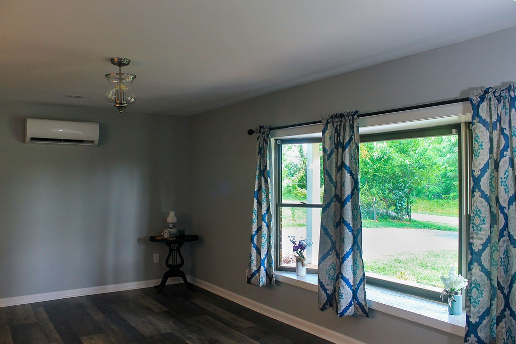 288 Clubbs Road Portland, TN 37148 - Photo 22 of 48 a room with a window