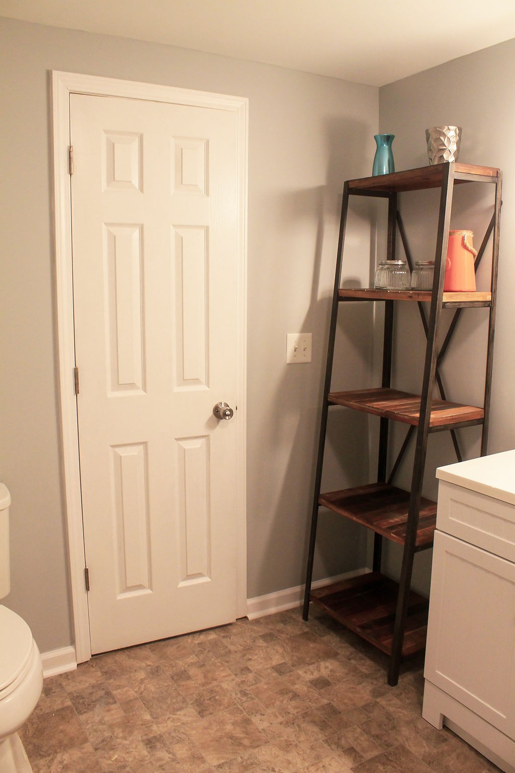 288 Clubbs Road Portland, TN 37148 - Photo 39 of 48 a view of entryway with wooden floor