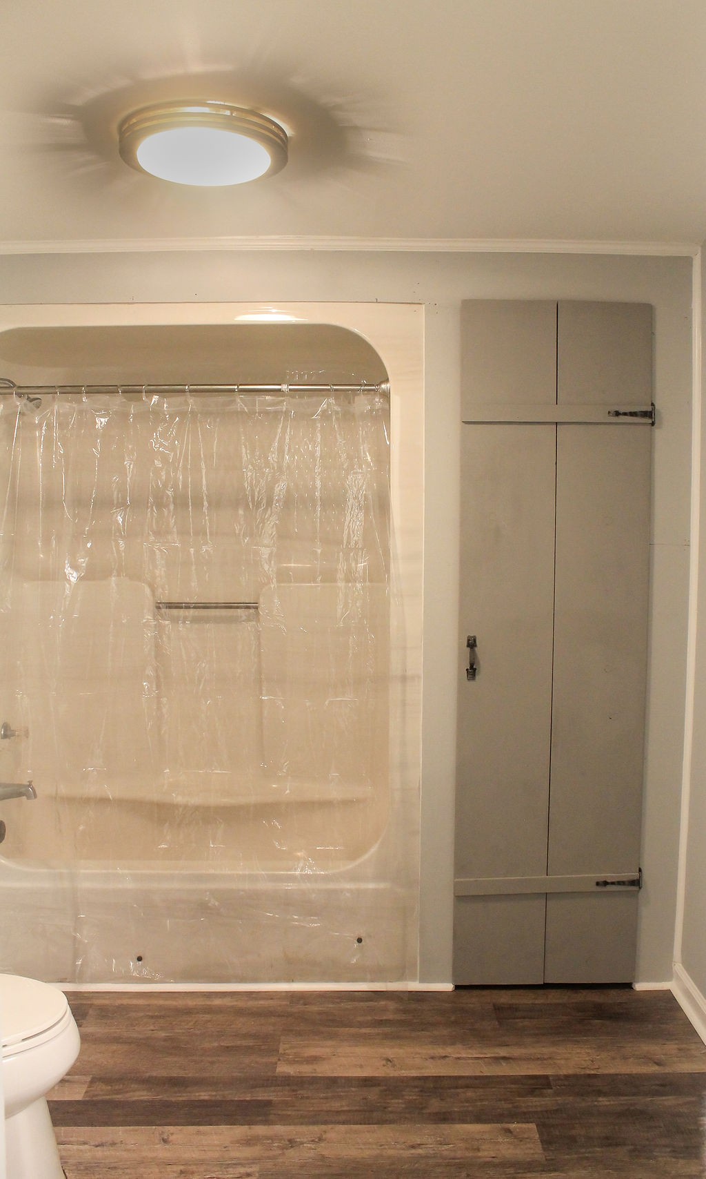 288 Clubbs Road Portland, TN 37148 - Photo 47 of 48 a bathroom with a shower