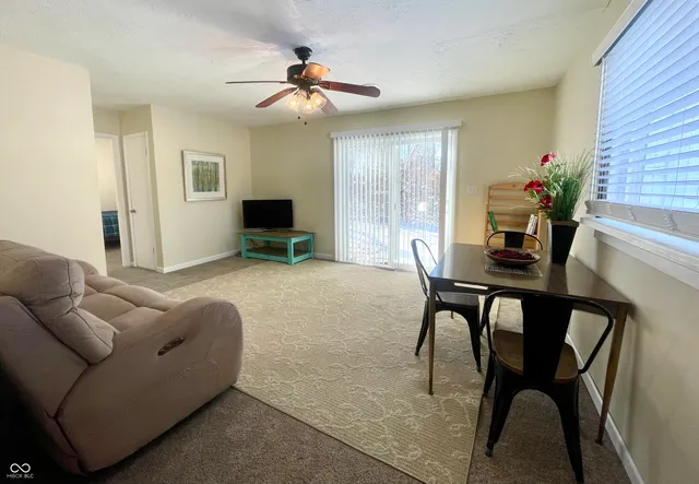 $156,000 | 1601 South Clark Street, Muncie, IN 47302