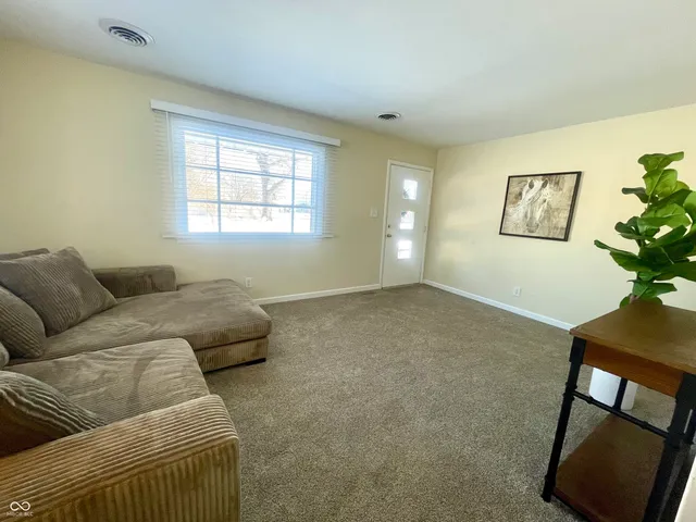 $156,000 | 1601 South Clark Street, Muncie, IN 47302