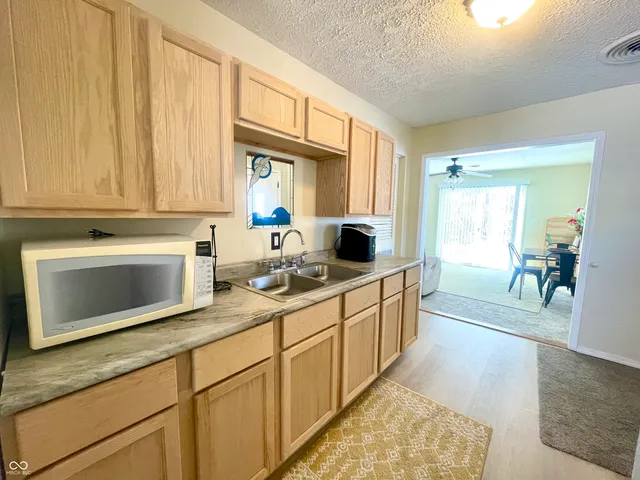 $156,000 | 1601 South Clark Street, Muncie, IN 47302