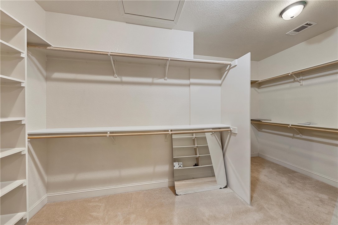 113 Cr 453 Road Troy, TX 76579 - Photo 21 of 41 a view of an empty walk in closet