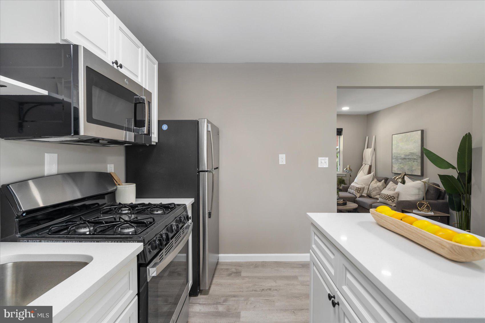 514 Meadow Road Baltimore, MD 21206 - Photo 16 of 32 Kitchen