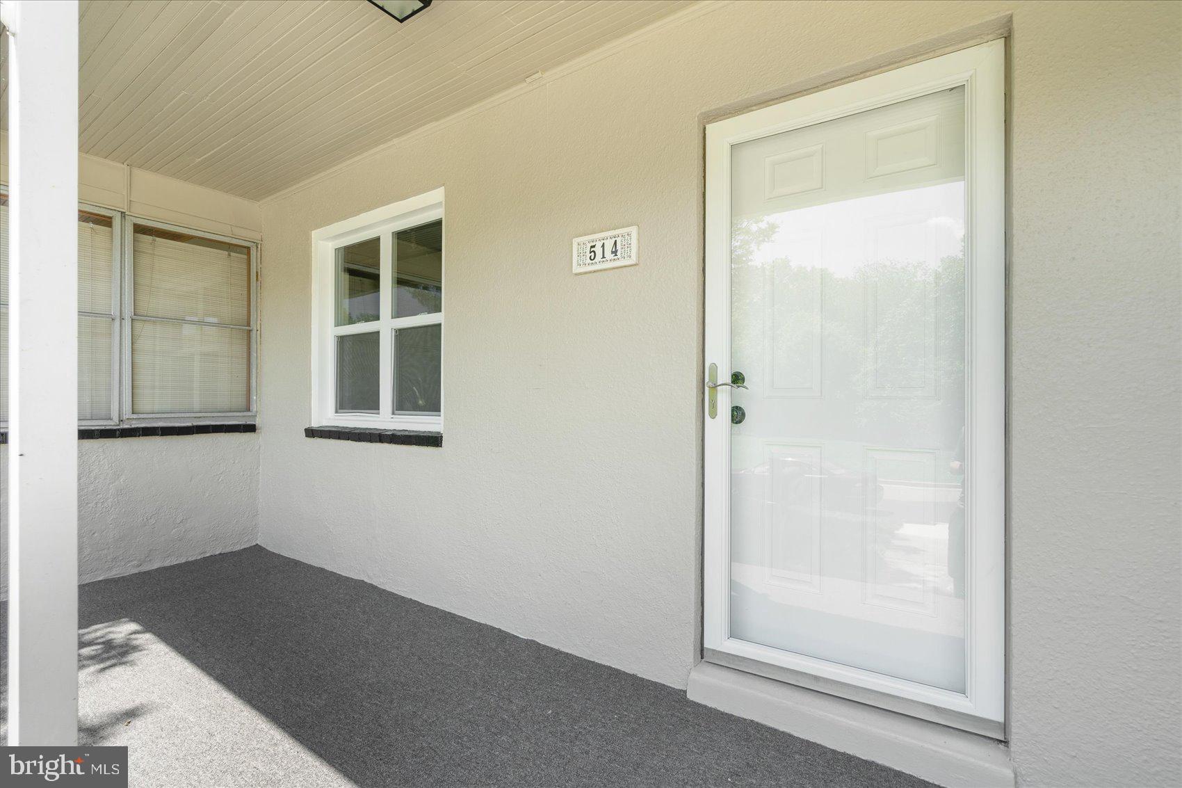 514 Meadow Road Baltimore, MD 21206 - Photo 3 of 32 Front Porch