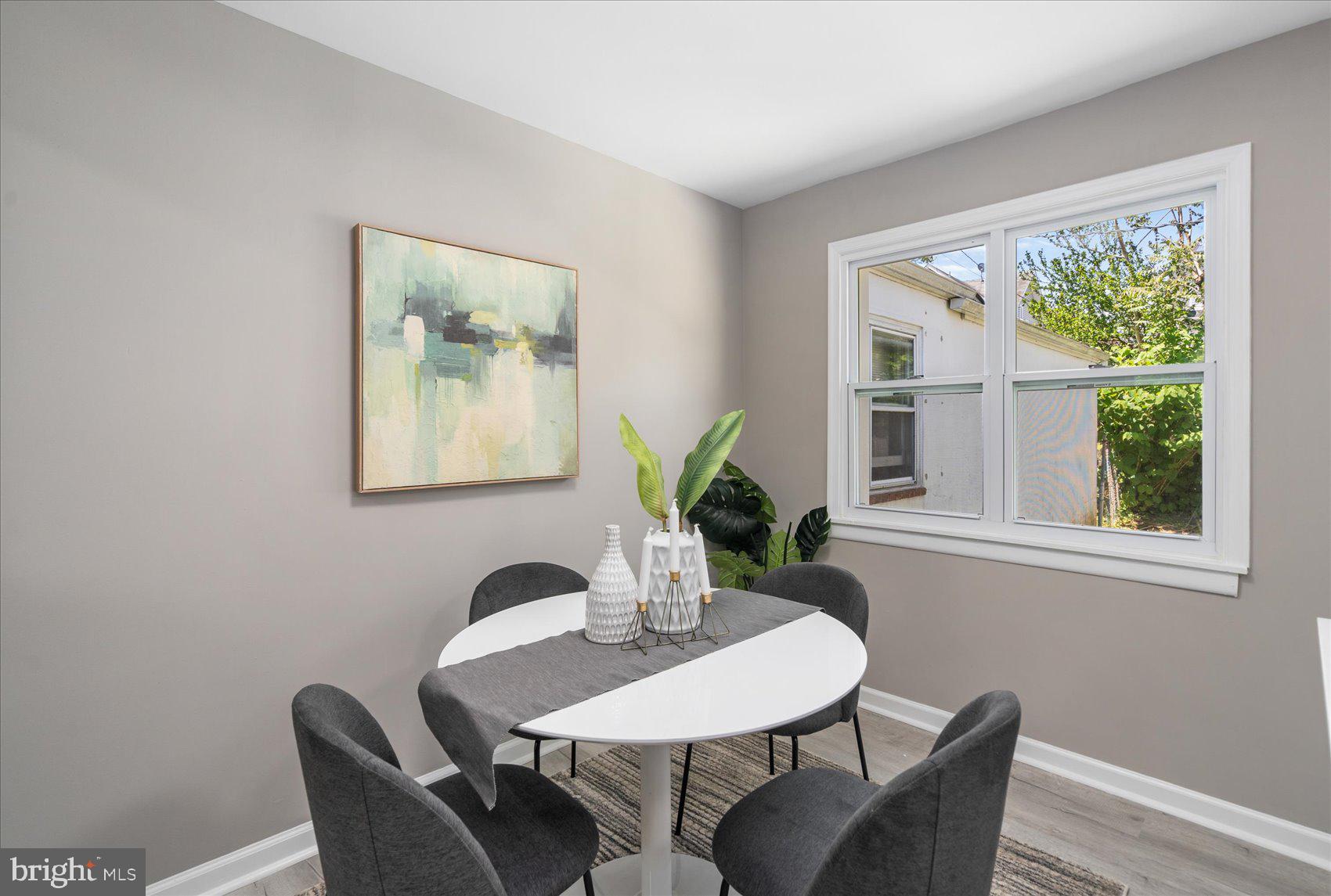 514 Meadow Road Baltimore, MD 21206 - Photo 10 of 32 Dining Room
