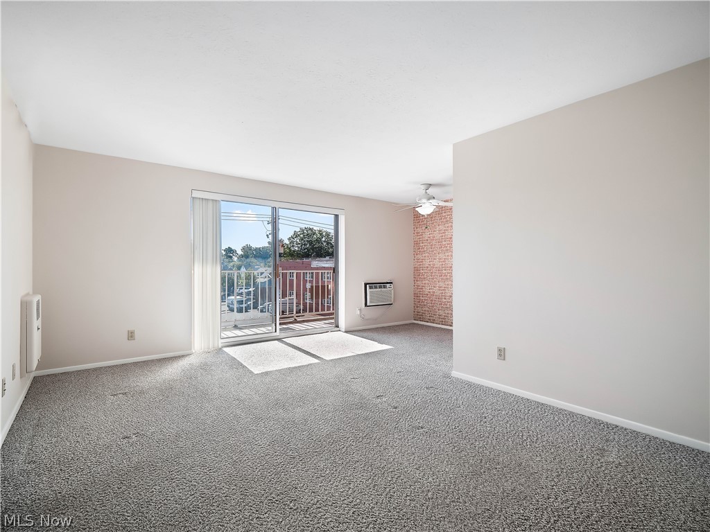 1480 Warren Road, Unit 302 Lakewood, OH 44107 - Photo 9 of 32