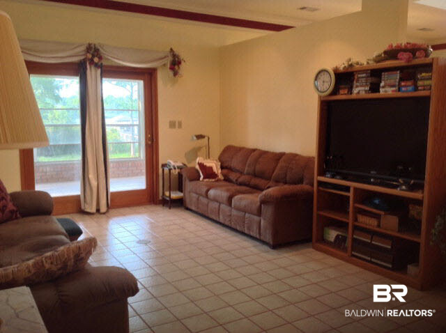 8890 Bay View Drive Foley, AL 36535 - Photo 20 of 21 Living Rm