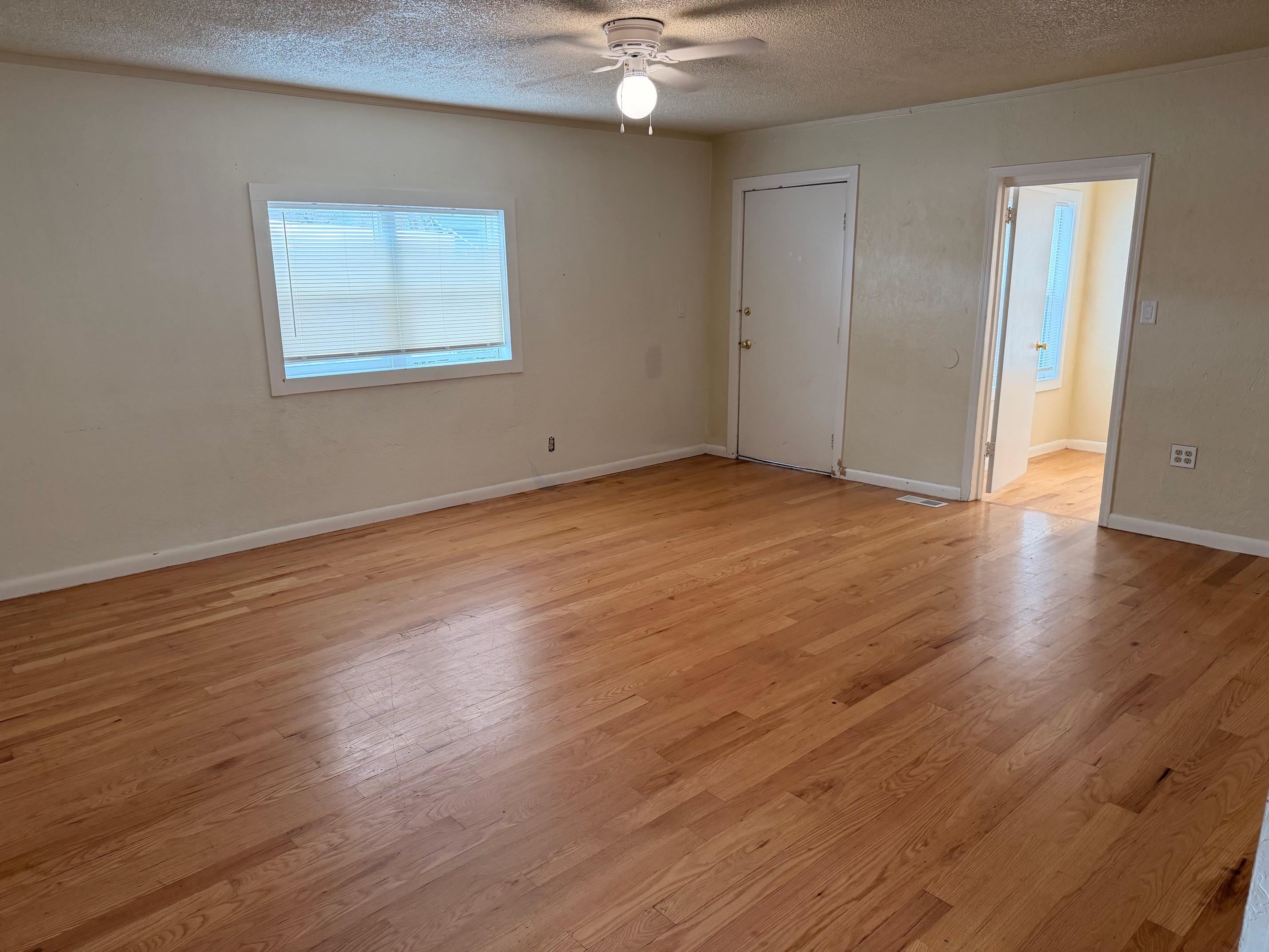 447 North Washington Street Casper, WY 82601 - Photo 3 of 19