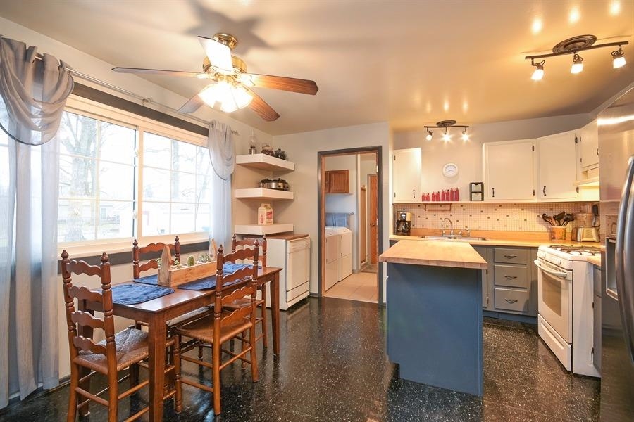 768 Fox River Road Valparaiso, IN 46385 - Photo 6 of 10 900x600