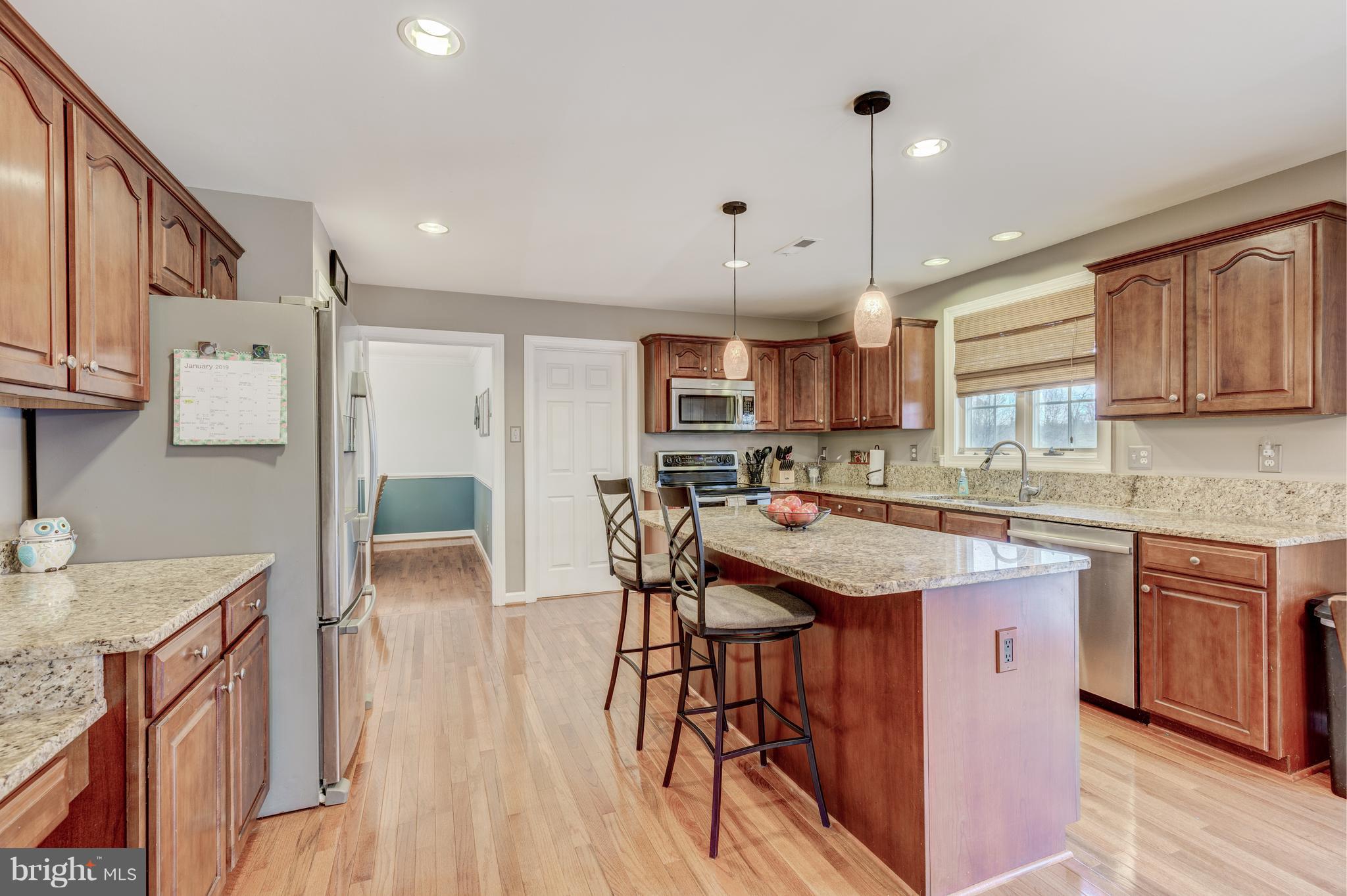 6113 Yorktown Road Mount Airy, MD 21771 - Photo 17 of 59 Granite countertops