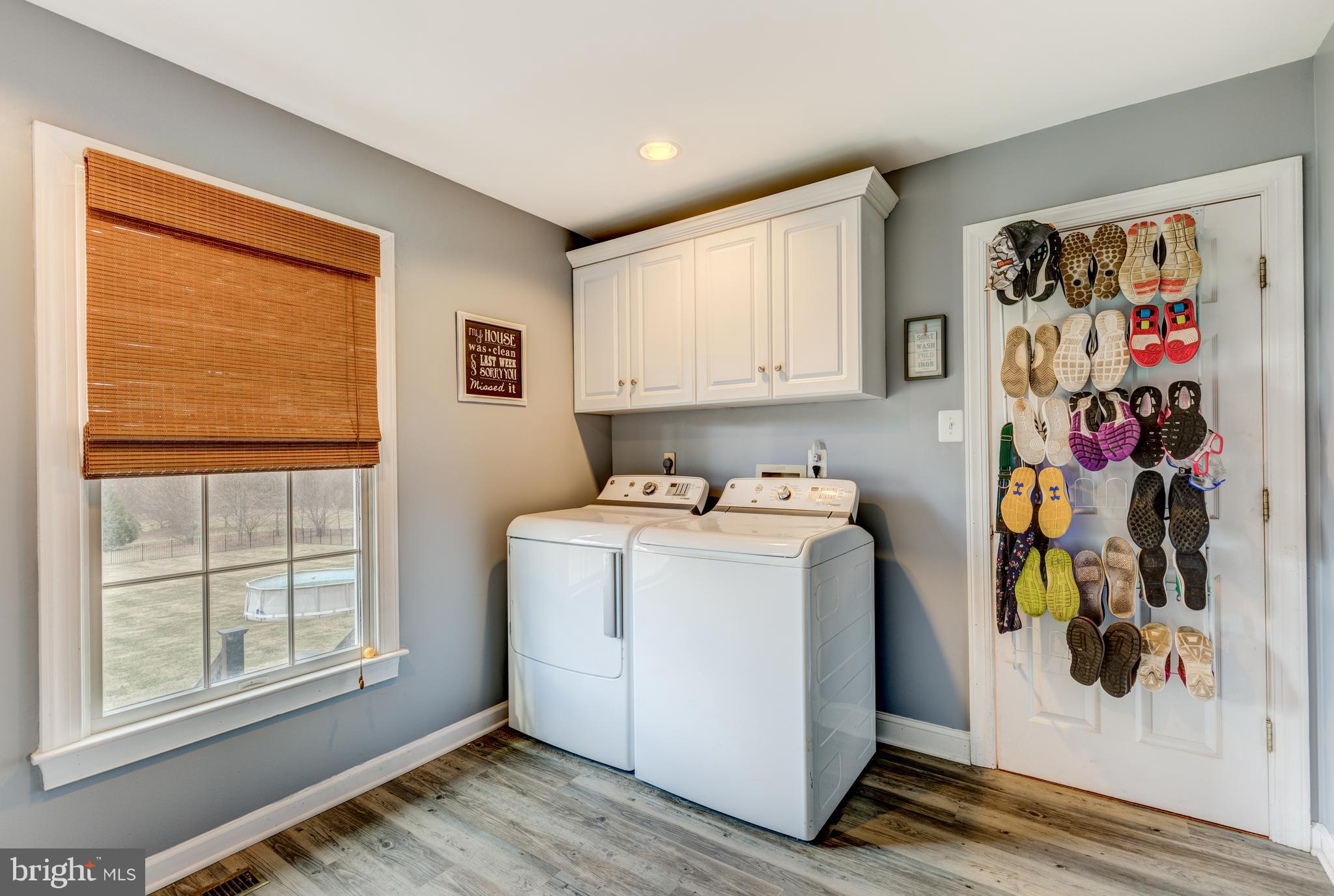 6113 Yorktown Road Mount Airy, MD 21771 - Photo 20 of 59 Laundry on main level, updated flooring