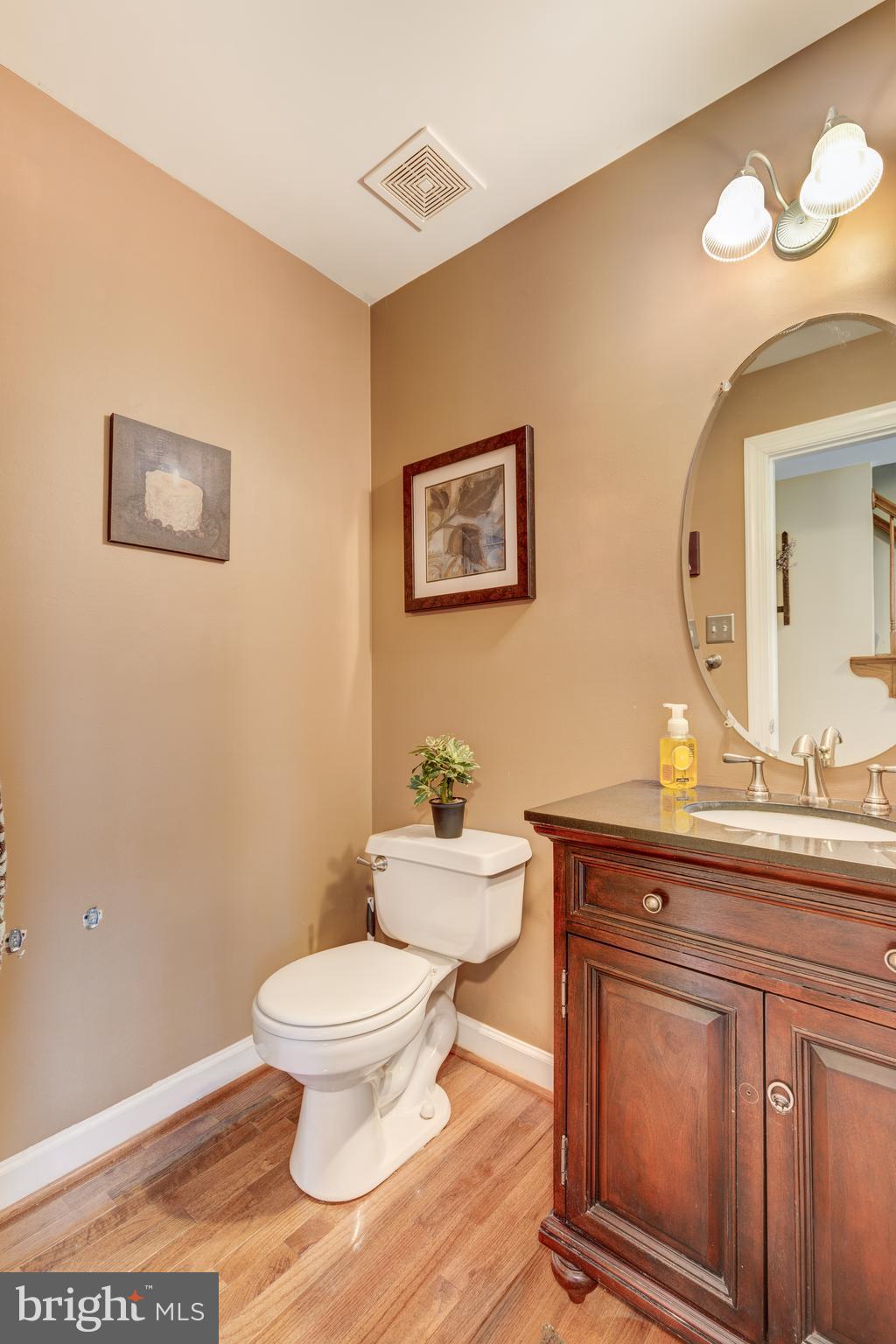 6113 Yorktown Road Mount Airy, MD 21771 - Photo 24 of 59 Half bath on main level
