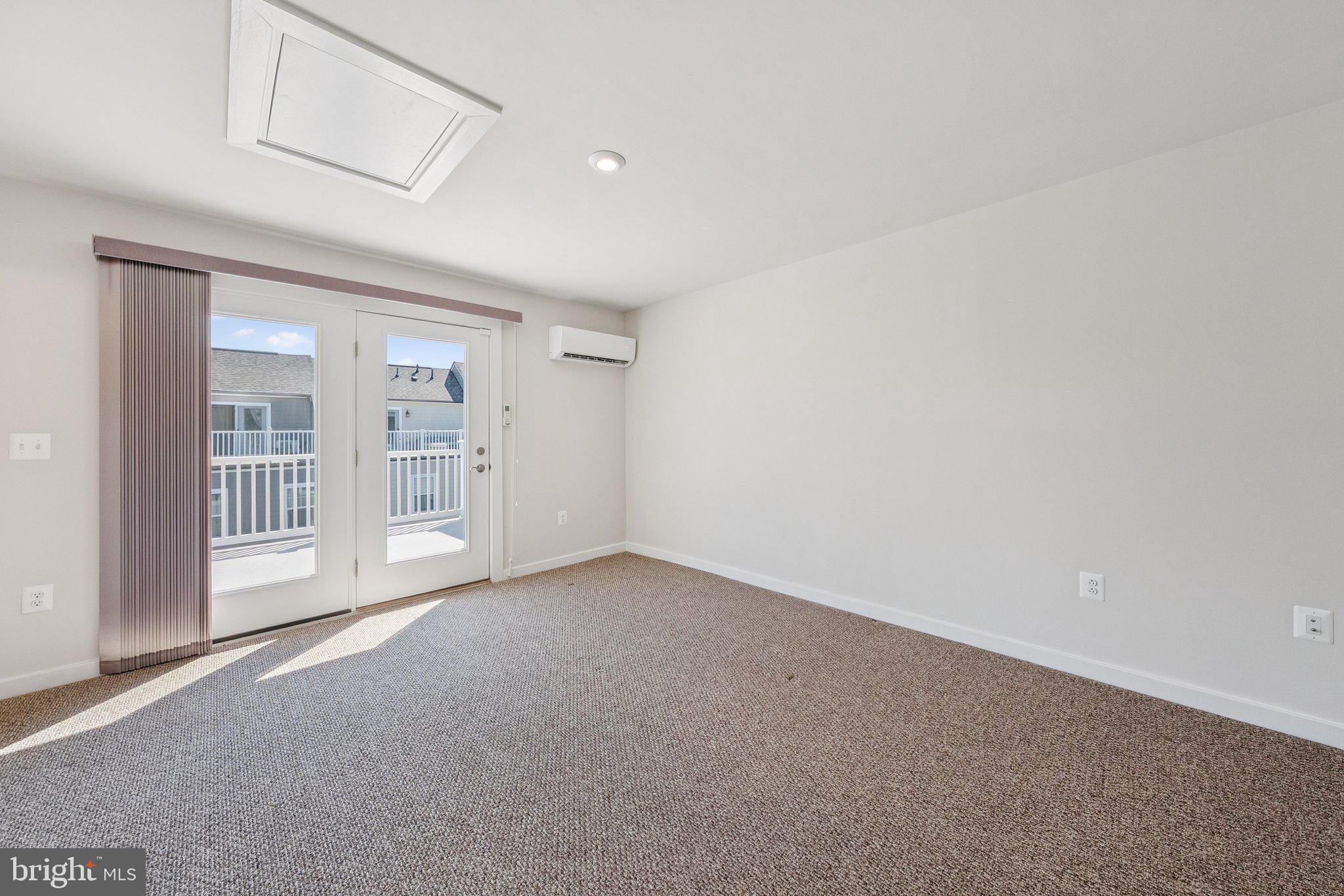 1655 Aspen Poplar Road Dumfries, VA 22026 - Photo 33 of 57 an empty room with windows