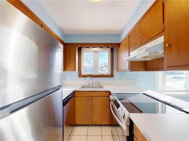 $730,000 | 19 Brown Terrace, Portsmouth, RI 02871