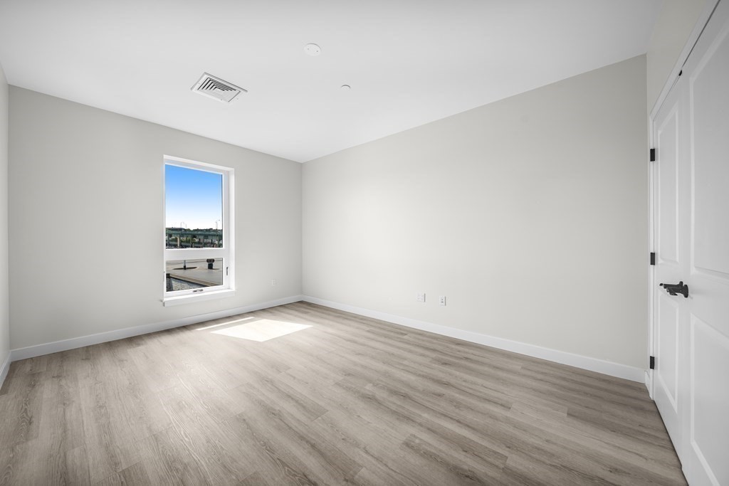 157 Chestnut Street, Unit 401 Chelsea, MA 02150 - Photo 7 of 13