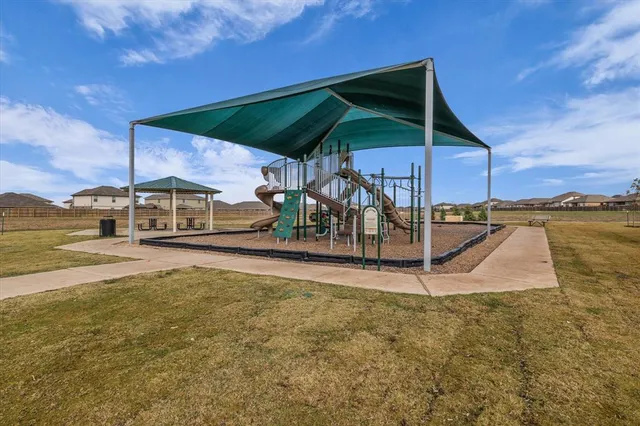 $325,000 | 3320 Brosnan Road, Lorena, TX 76655