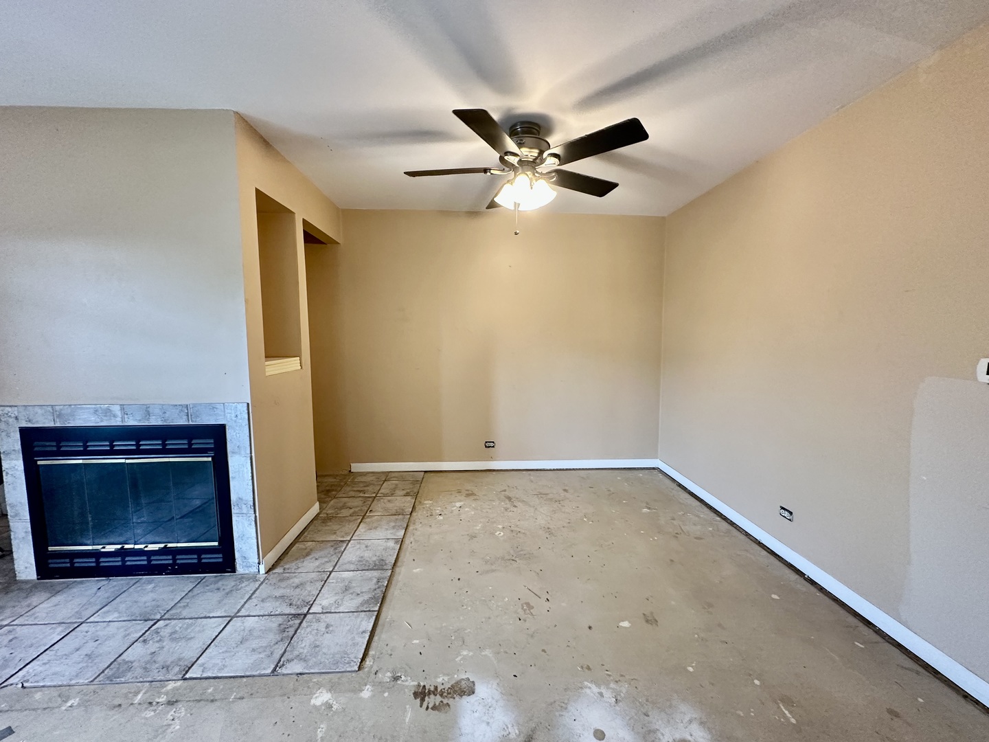 9630 West Higgins Road, Unit 3A Rosemont, IL 60018 - Photo 5 of 15