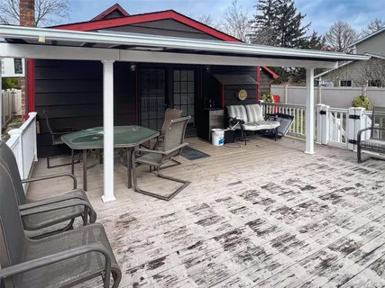 $615,000 | 9 Reinhart Court, Melville, NY 11747