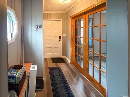 $615,000 | 9 Reinhart Court, Melville, NY 11747