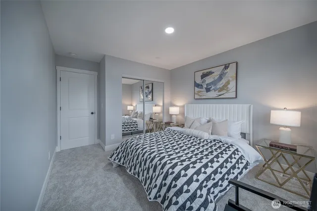 $789,000 | 16230 24th Street East, Lake Tapps, WA 98391