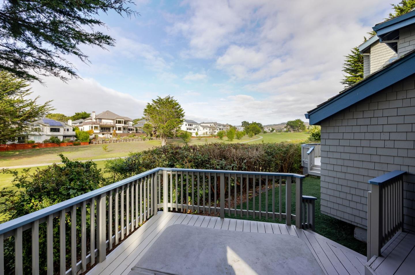 15 Ashdown Place Half Moon Bay, CA 94019 - Photo 50 of 53 a balcony with wooden floor and city view