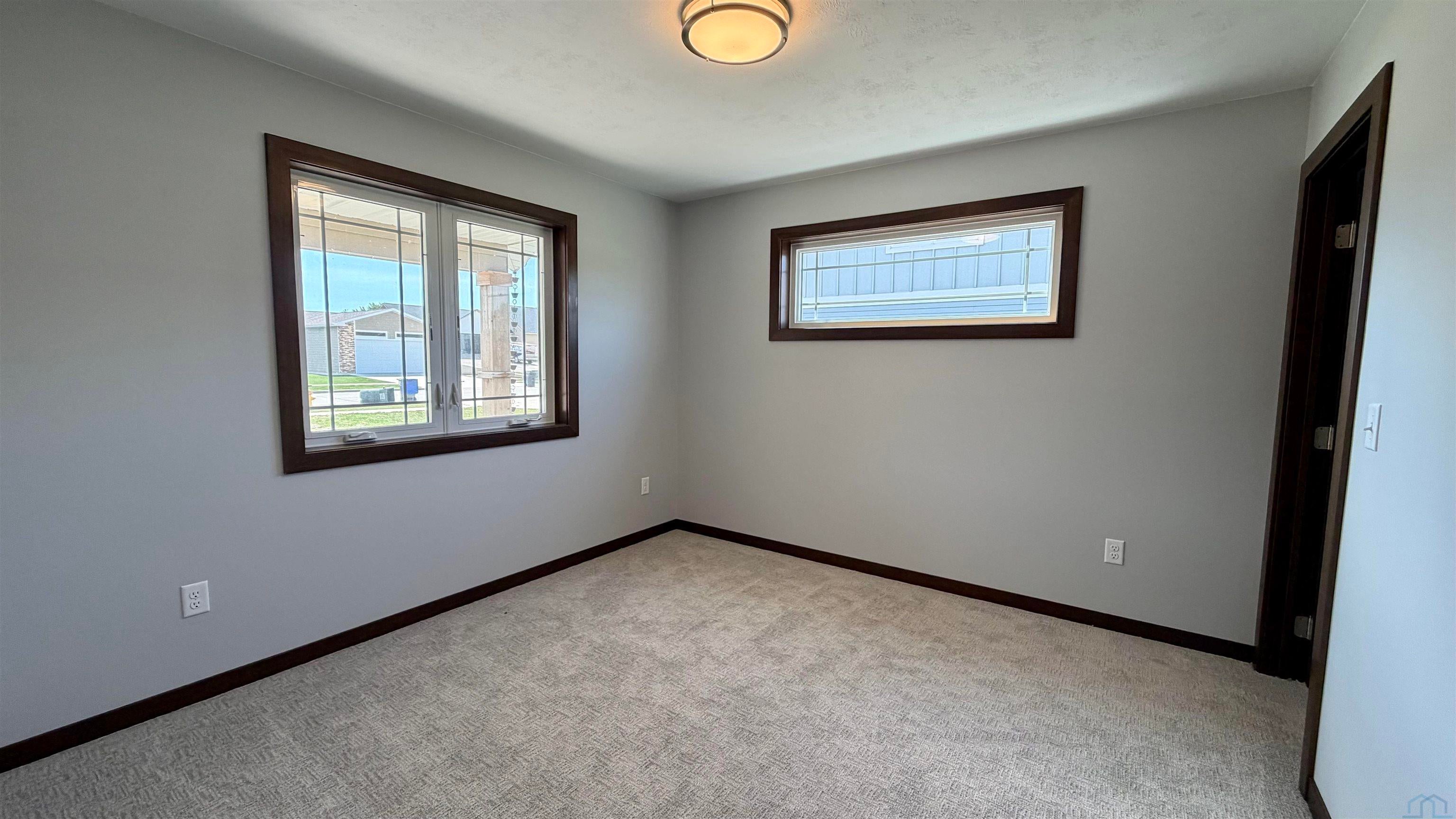 1204 Kelvin Road Storm Lake, IA 50588 - Photo 6 of 24 Gallery Image 6