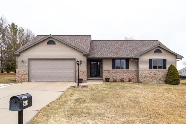 $409,900 | 548 Nicole Lane, Wrightstown, WI 54180