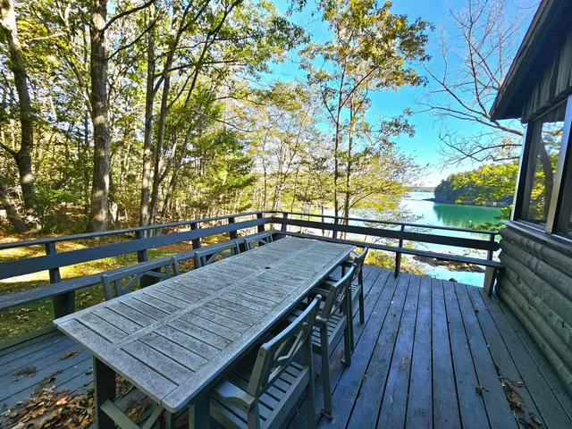 $800,000 | 14 Wolf Road, Boothbay, ME 04537