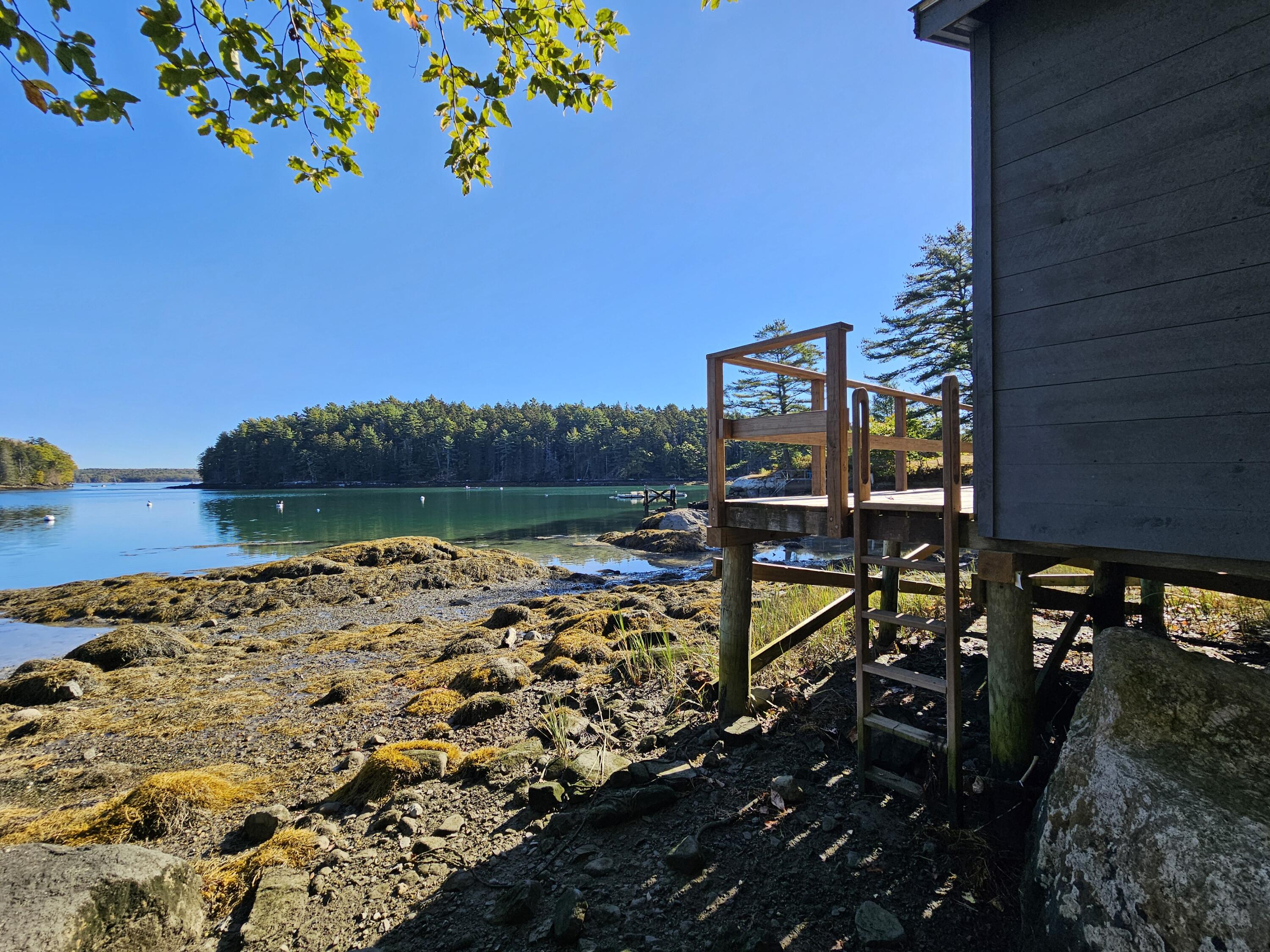 14 Wolf Road Boothbay, ME 04537 - Photo 27 of 29 20251010_095314