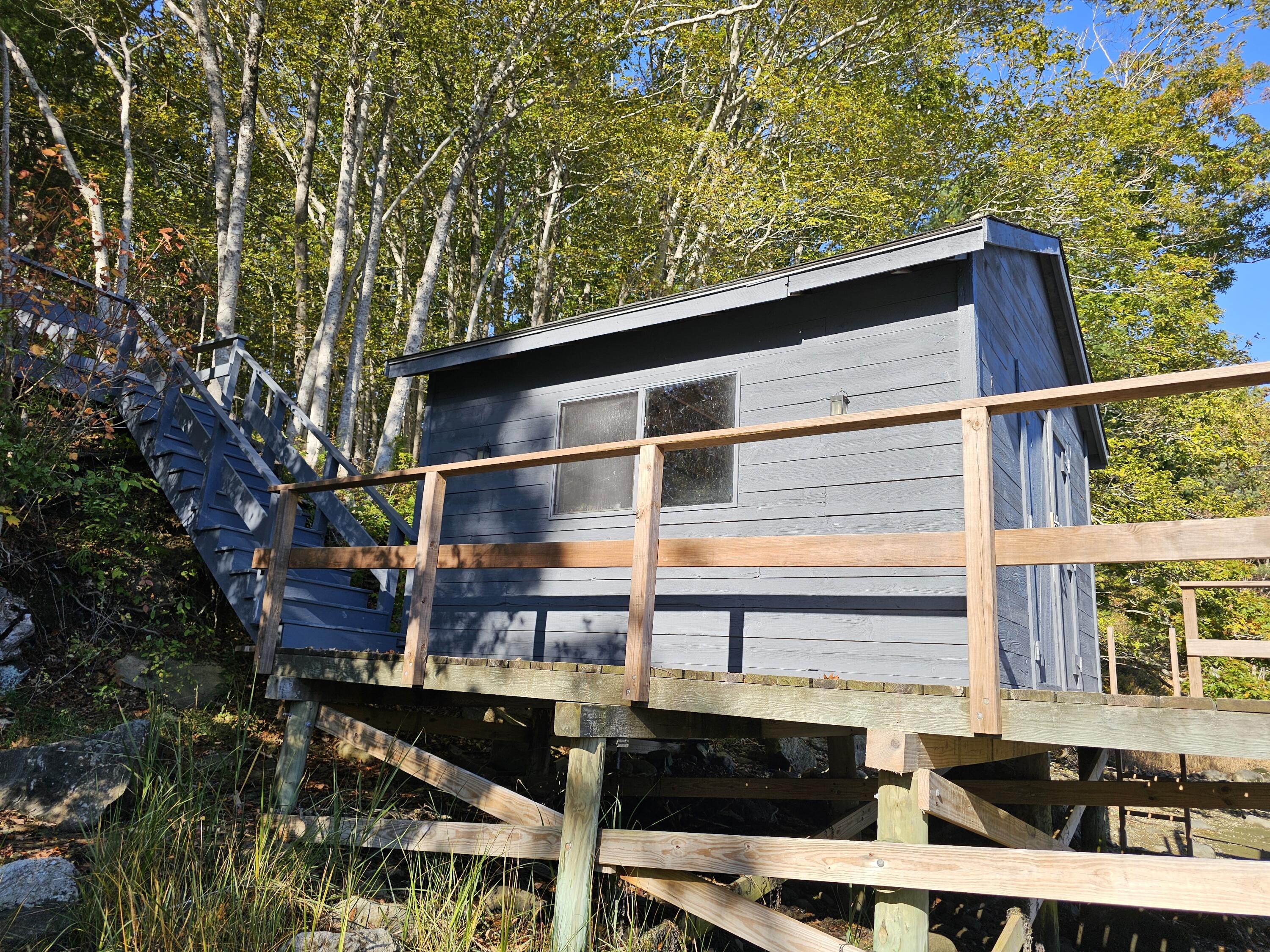 14 Wolf Road Boothbay, ME 04537 - Photo 9 of 29 20251010_095525