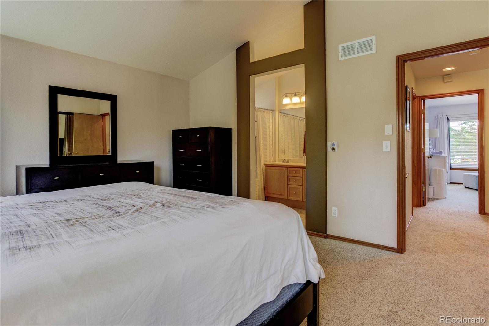 9714 Burberry Way Highlands Ranch, CO 80129 - Photo 17 of 29 Gallery Image 17