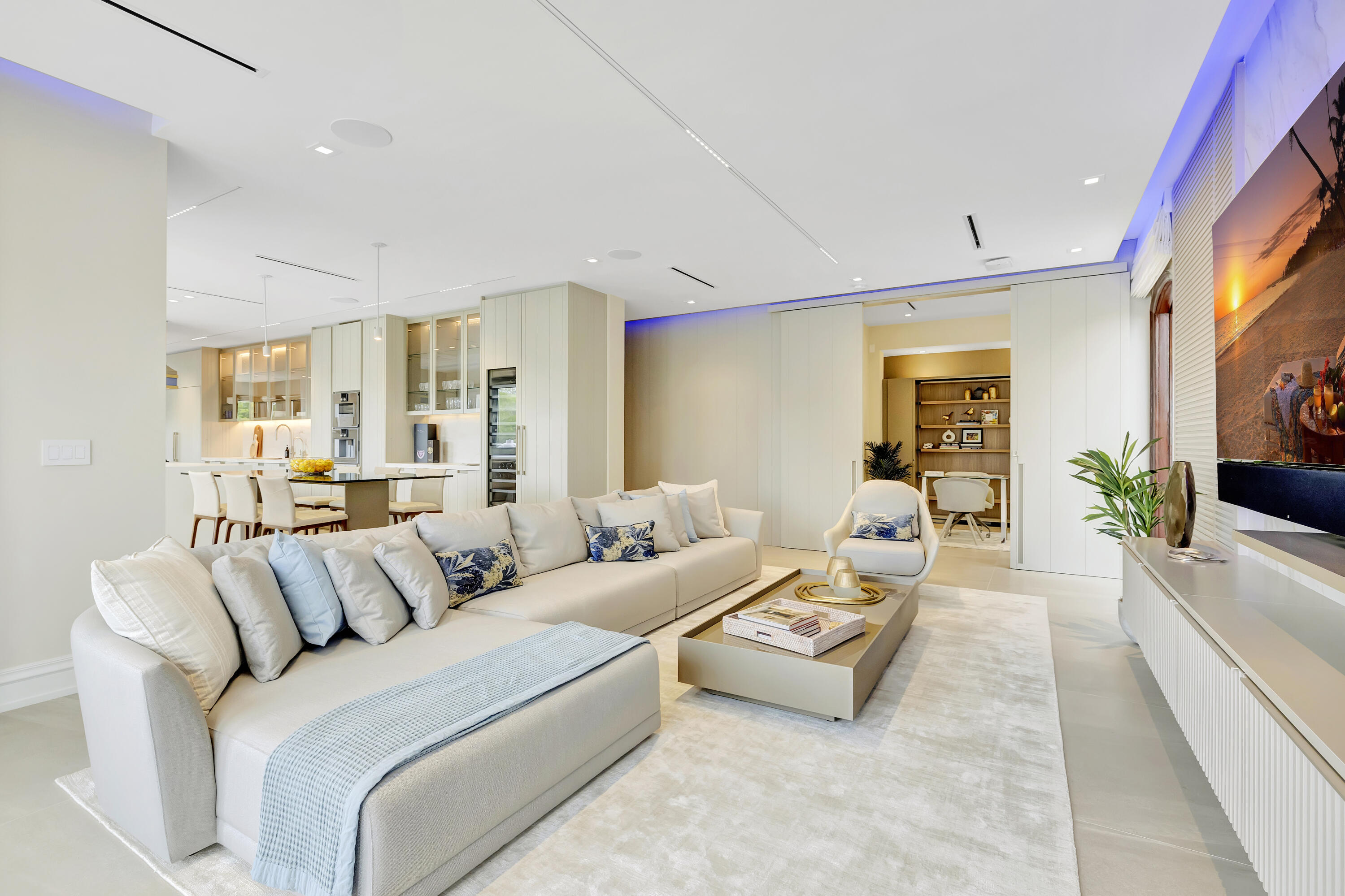 751 Northeast 45th Road Boca Raton, FL 33431 - Photo 14 of 41 HL_14_Family Room with Murphy