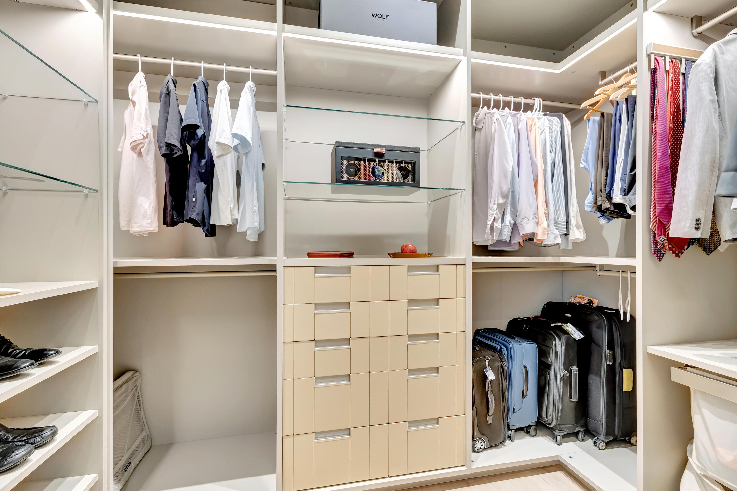 751 Northeast 45th Road Boca Raton, FL 33431 - Photo 23 of 41 HL_23_Primary Closet_left