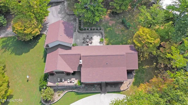 $799,900 | 1517 Deerfield Way, La Follette, TN 37766